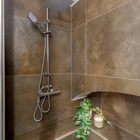 New! Luxury Carlo A, 2 Min Dal Museo Egizio Apartment Turin